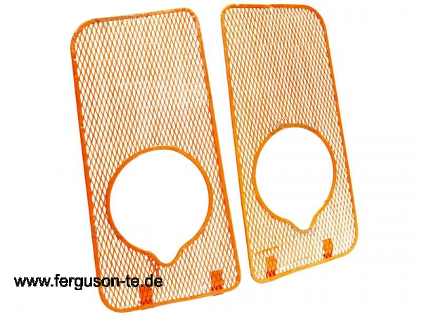 Kühlergrillgitter mit Loch